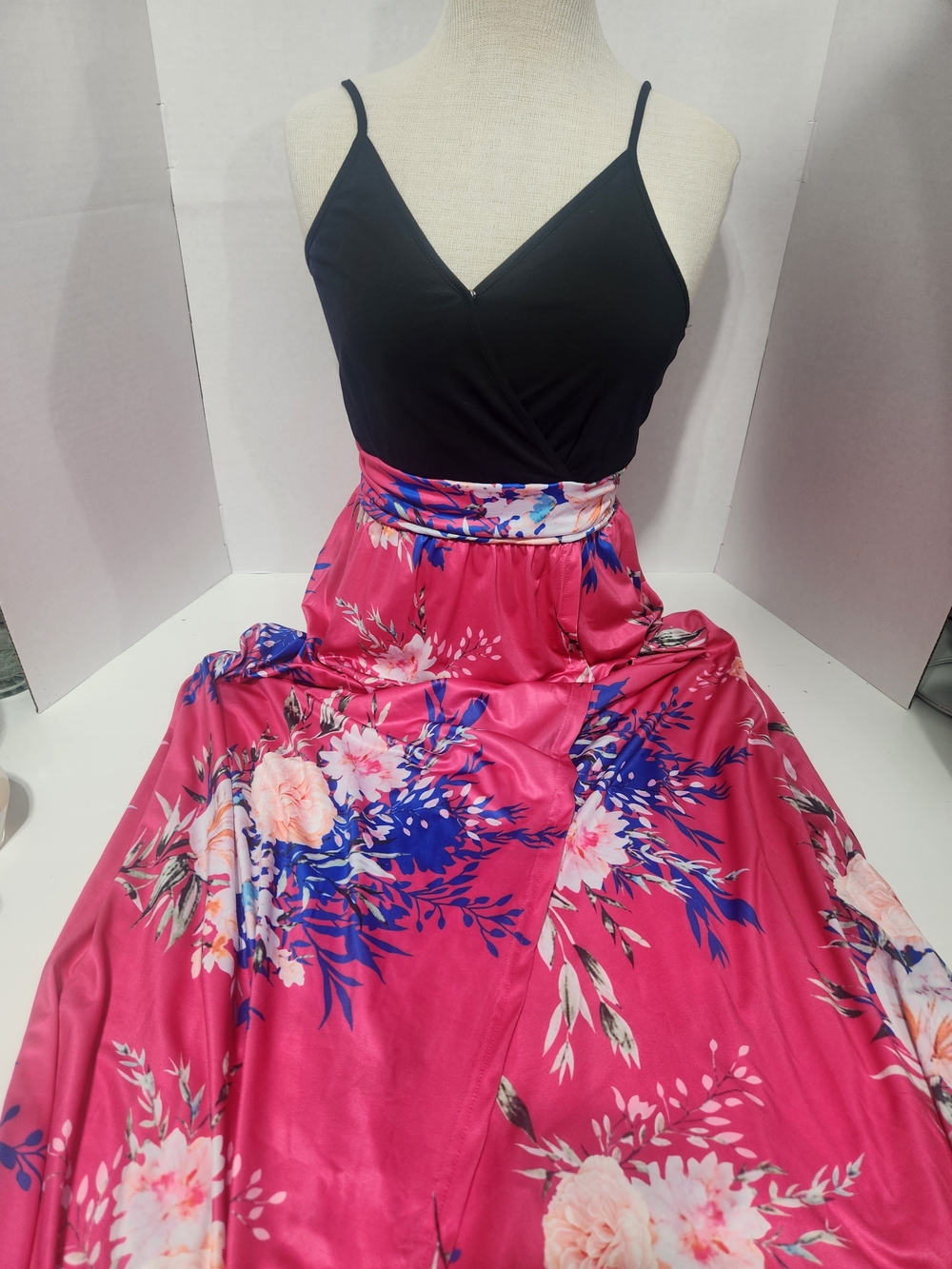 Lo MC2 Bodice Saint Barth Black  Pink Floral Maxi Dress